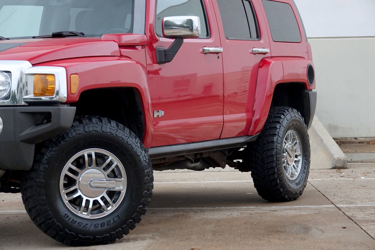 Used 2008 HUMMER H3 Alpha image 21