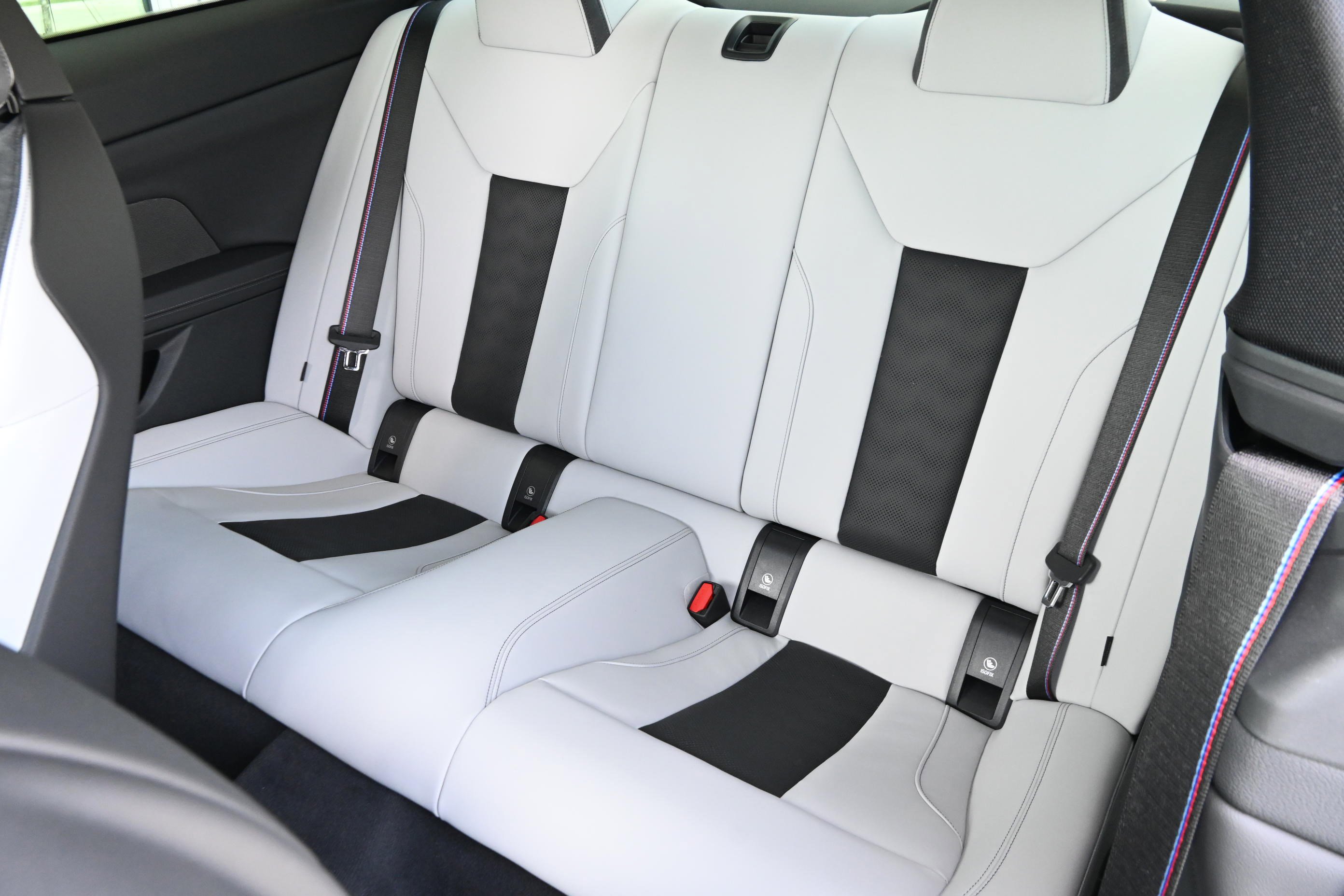 Used 2025 BMW M4 xDrive Competition w/ Executive Package image 31