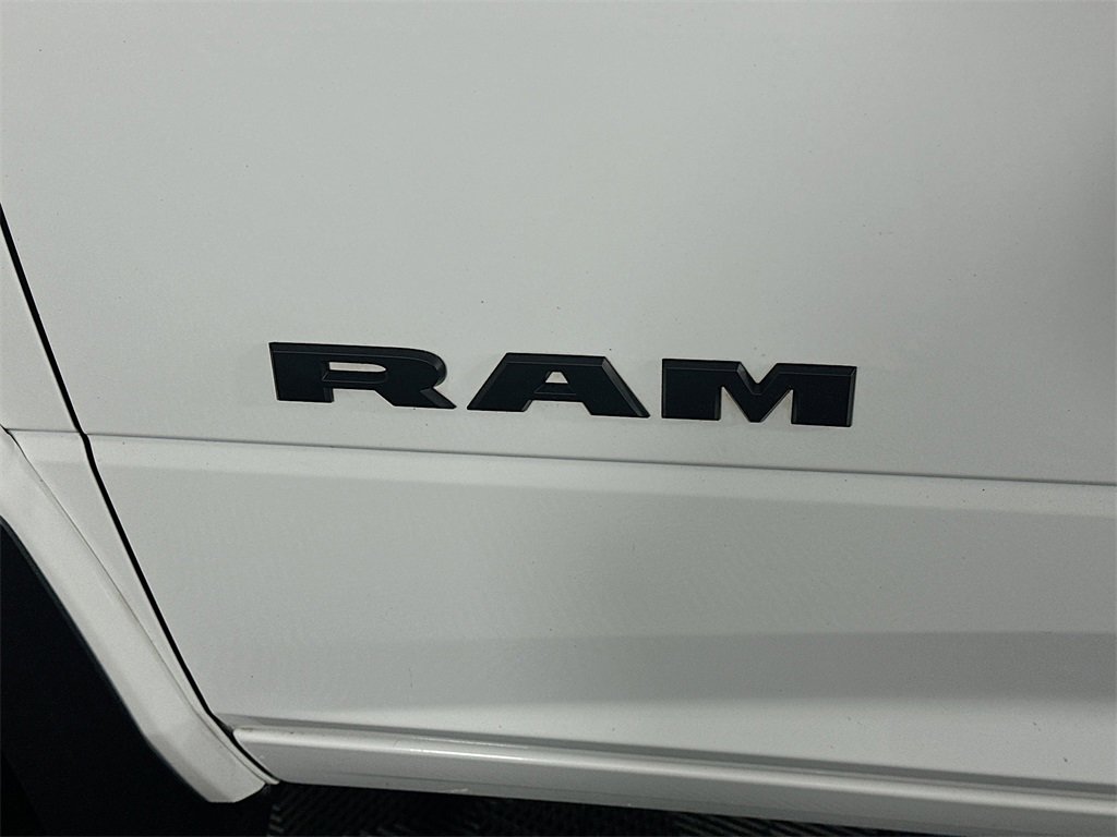 Used 2020 RAM 3500 Laramie w/ Night Edition image 29