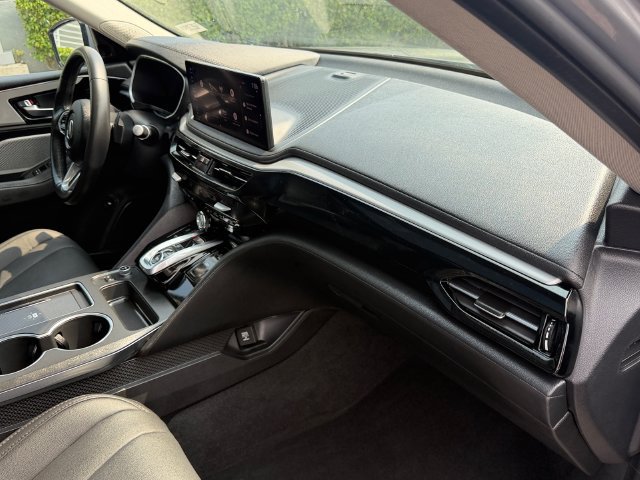 Certified 2025 Acura MDX SH-AWD image 16