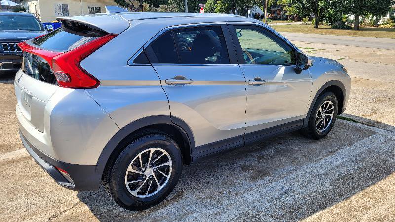 Used 2020 Mitsubishi Eclipse Cross ES image 5