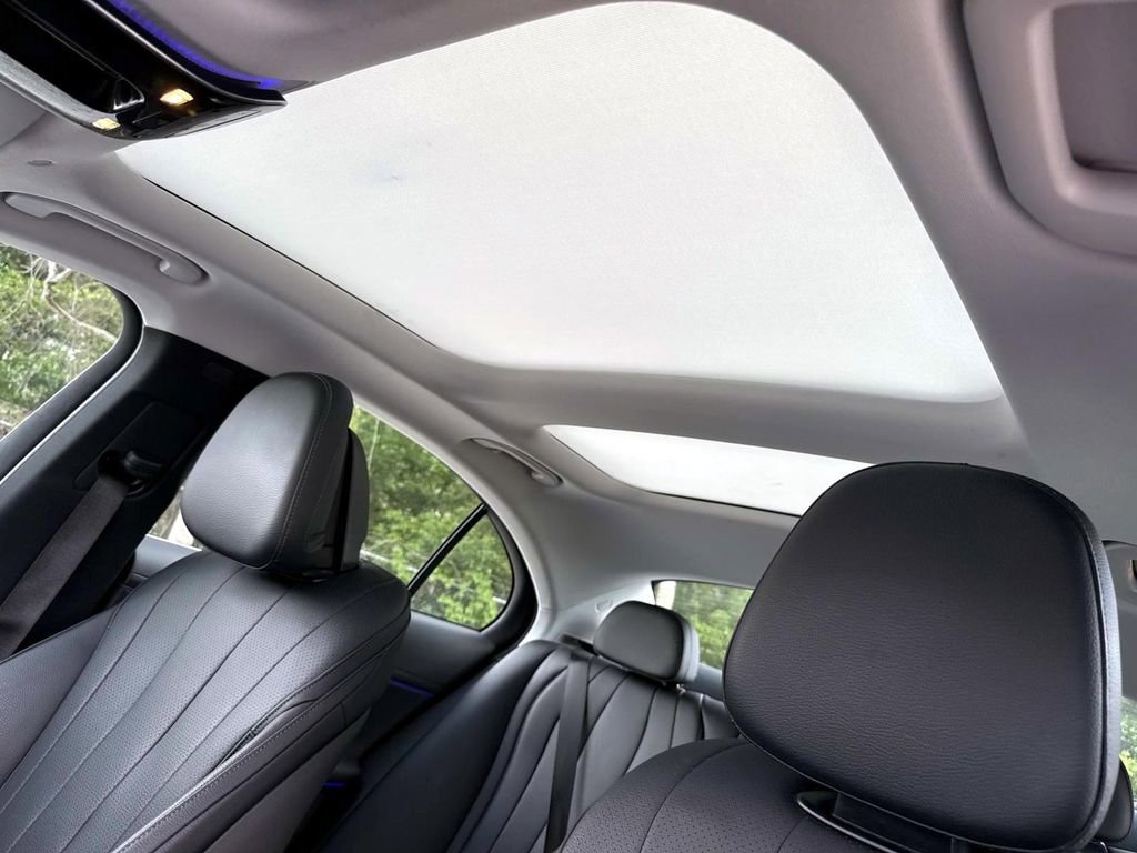 Used 2025 Mercedes-Benz E 350 Sedan image 30