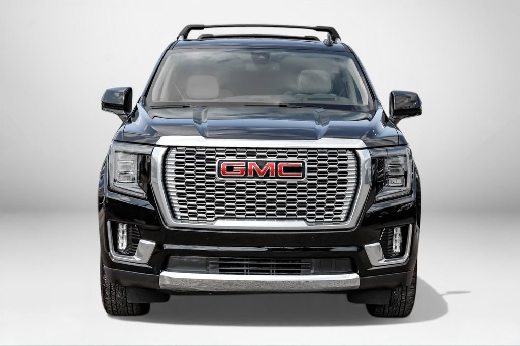 Used 2022 GMC Yukon Denali AWD/4WD image 3