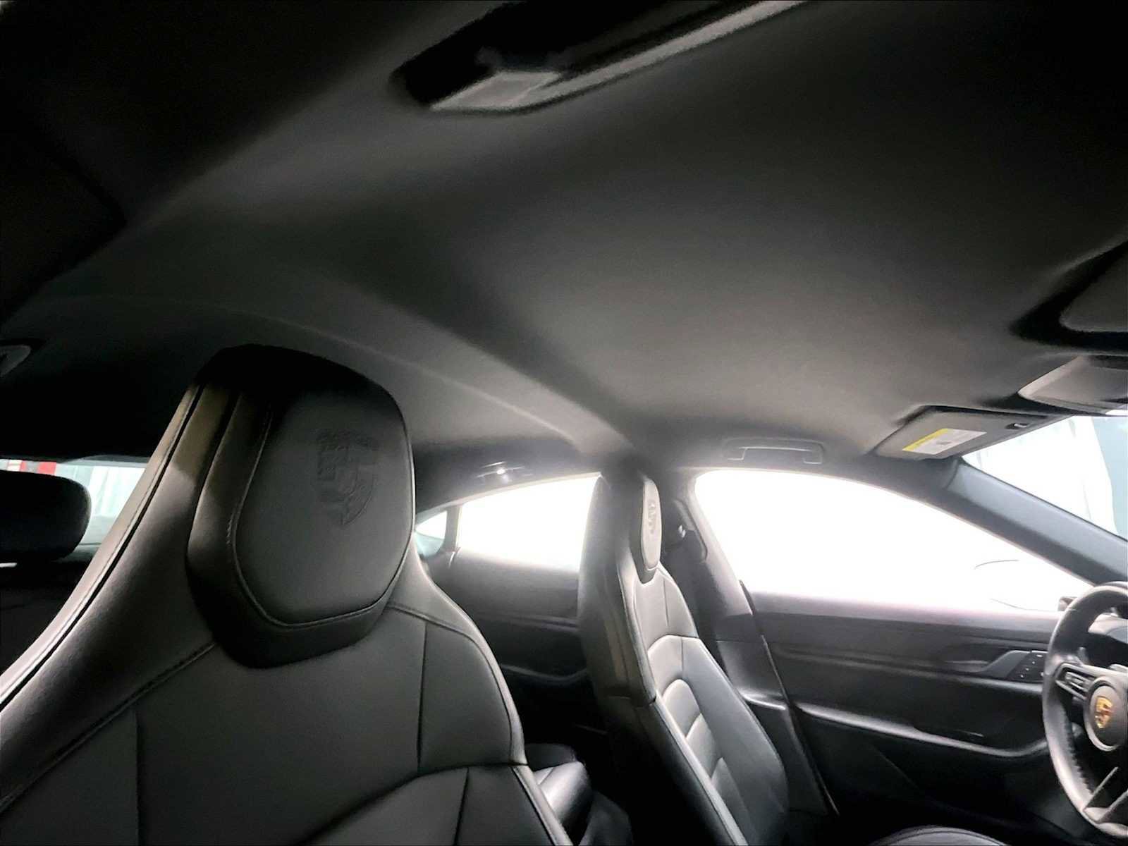 Used 2022 Porsche Taycan image 26