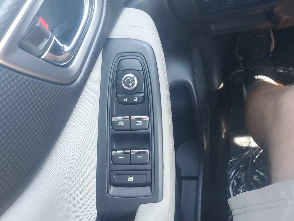 Used 2019 Subaru Forester Premium AWD/4WD image 26