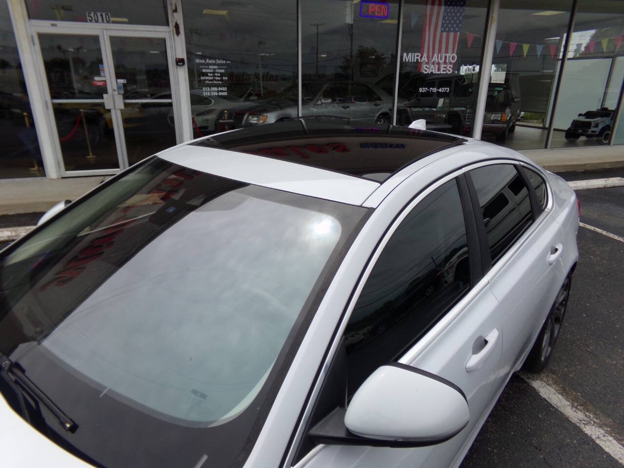 Used 2016 Jaguar XF Premium RWD image 53