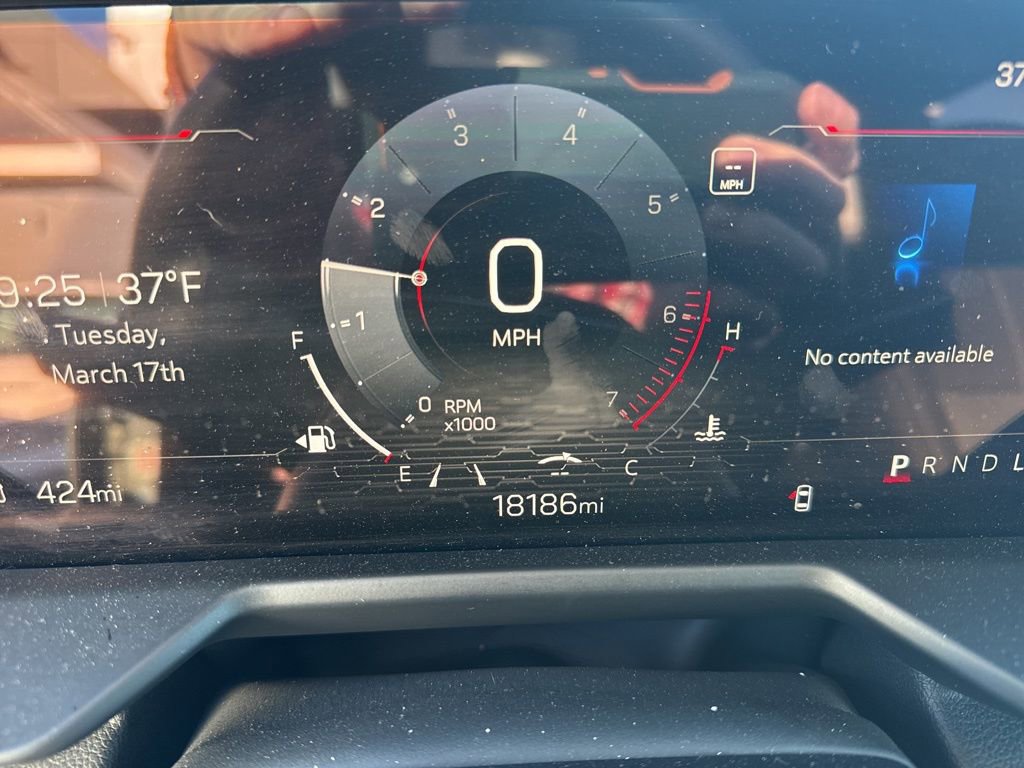 Used 2025 GMC Acadia Elevation image 27