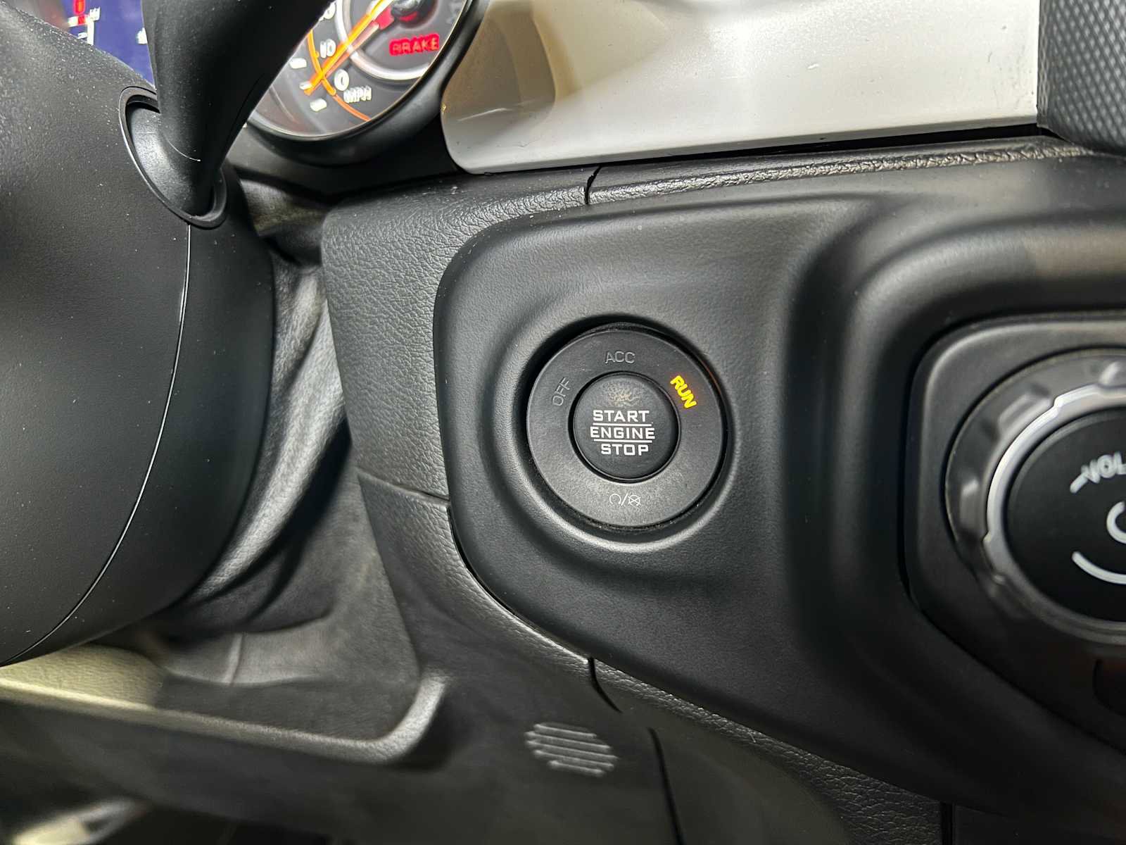 Used 2021 Jeep Wrangler Unlimited Islander image 29