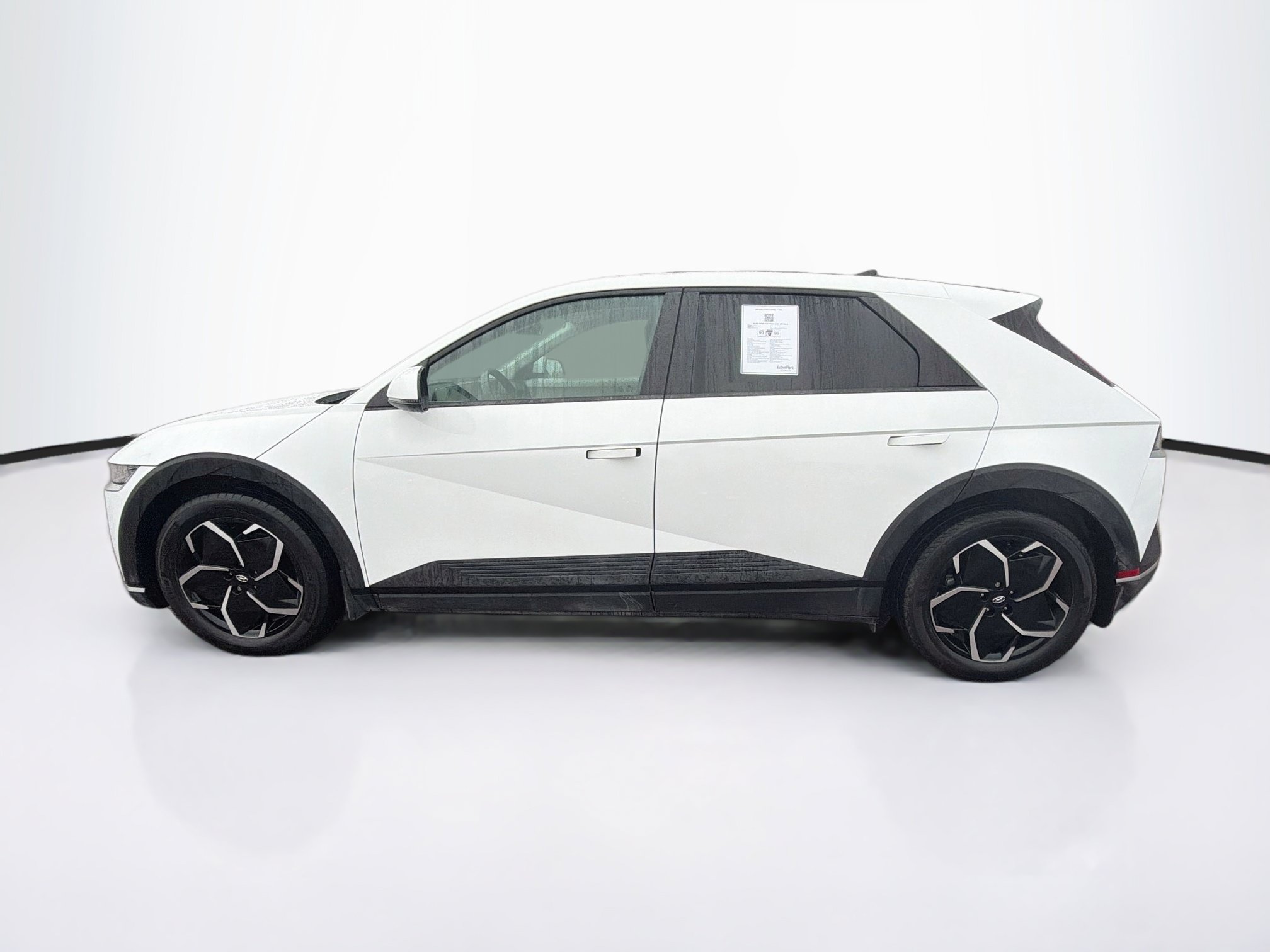 Used 2024 Hyundai Ioniq 5 SEL AWD/4WD image 4