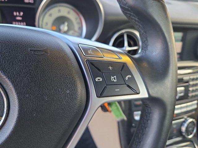 Used 2013 Mercedes-Benz SLK 250 image 20