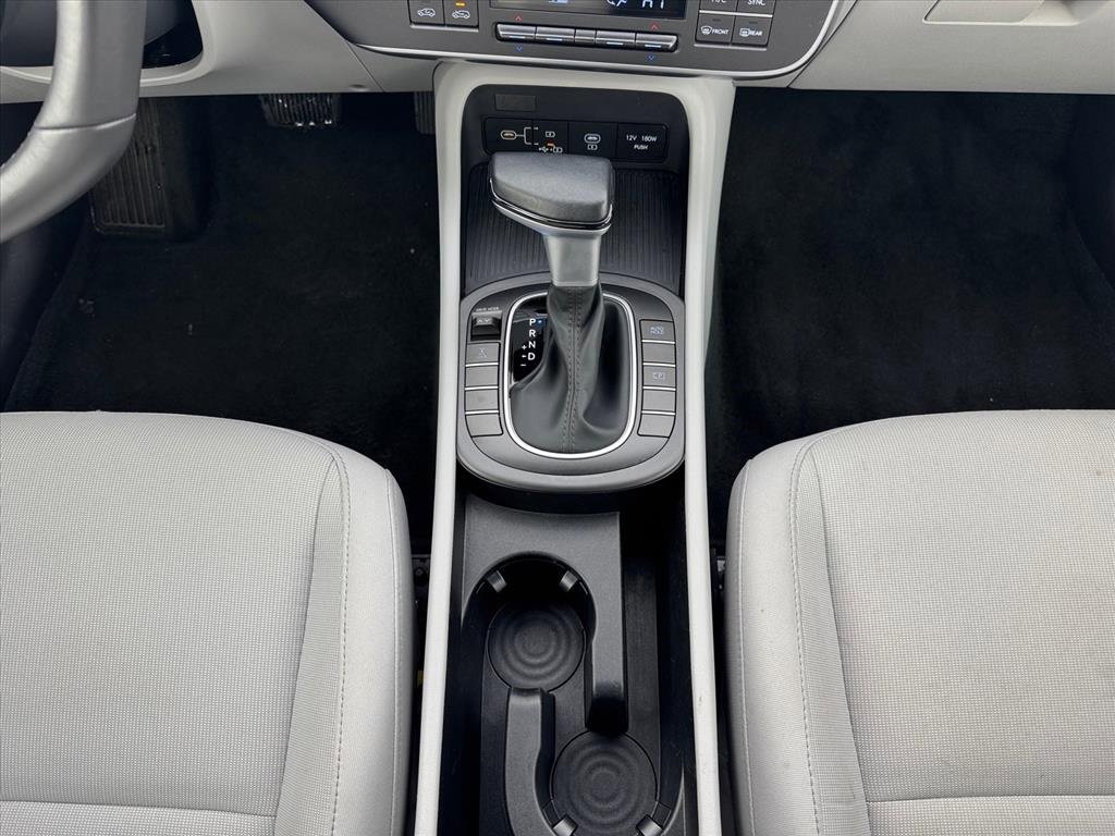 Used 2025 Hyundai Kona SEL image 18