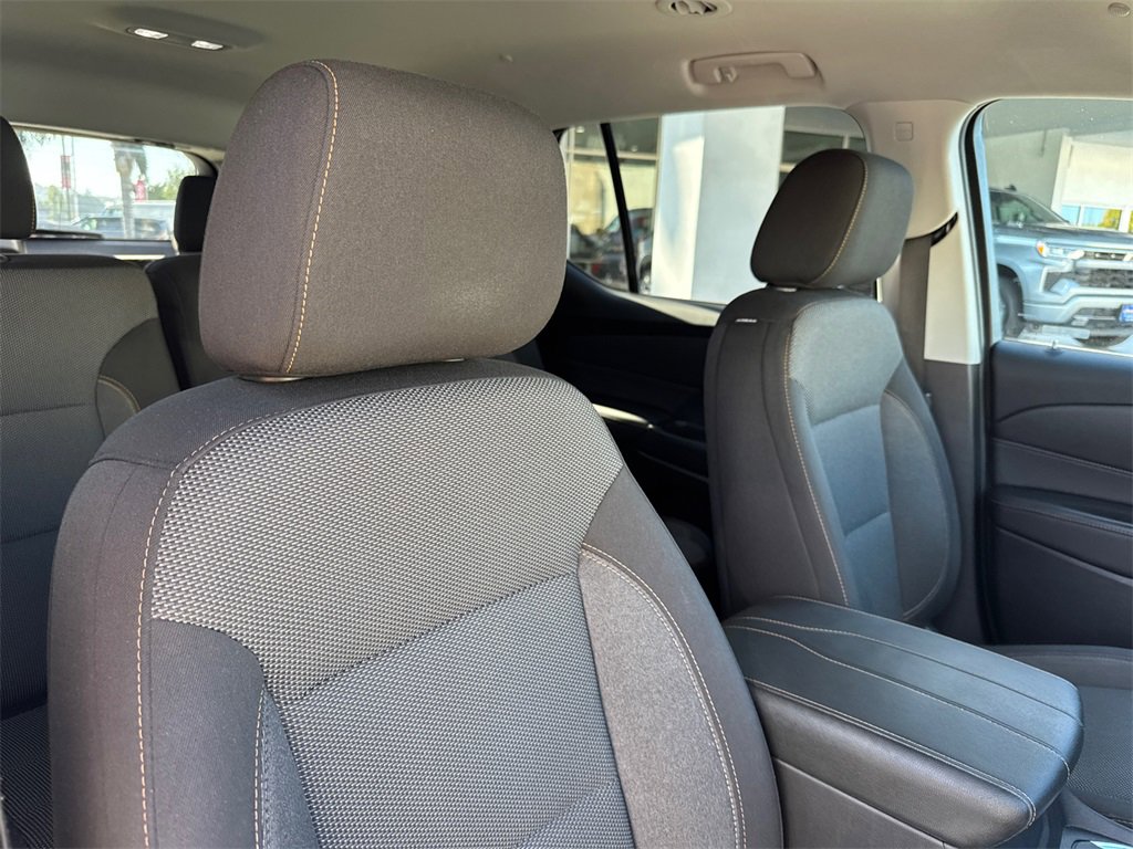 Used 2021 Chevrolet Traverse LS image 14