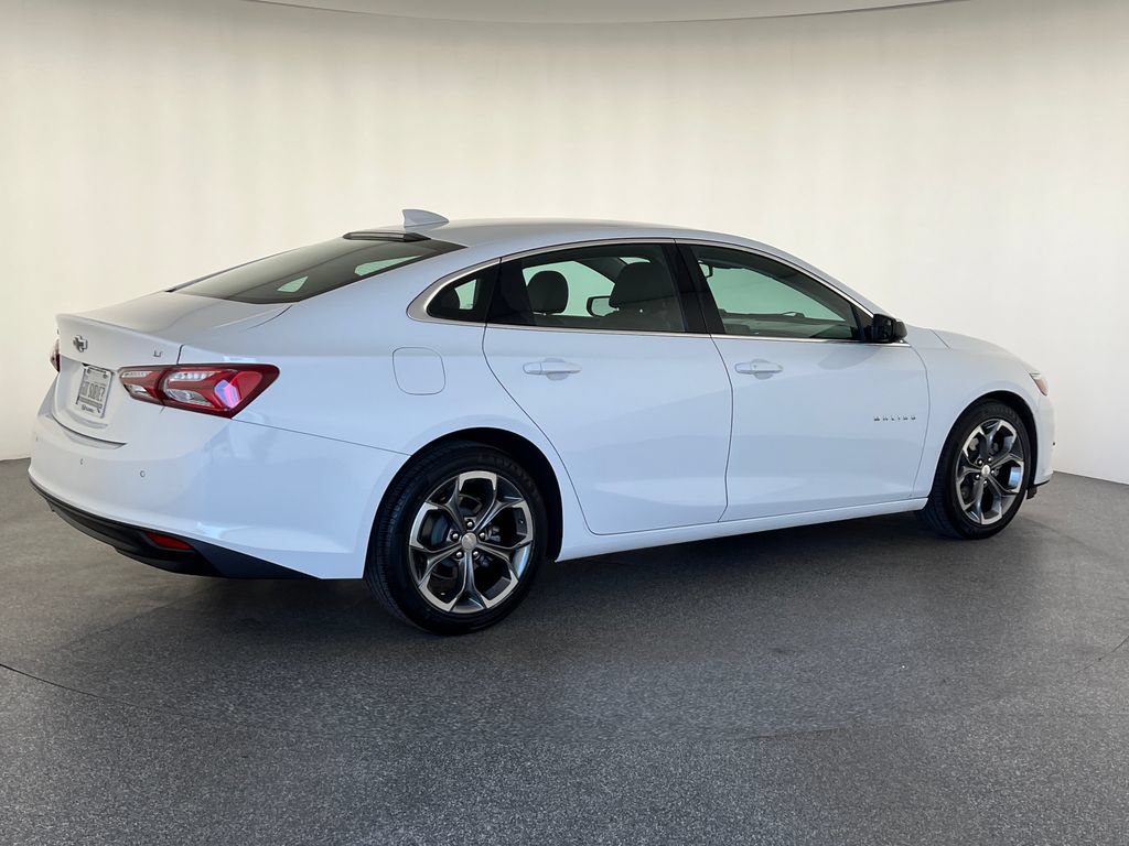Used 2021 Chevrolet Malibu LT w/ Leather Package FWD image 3