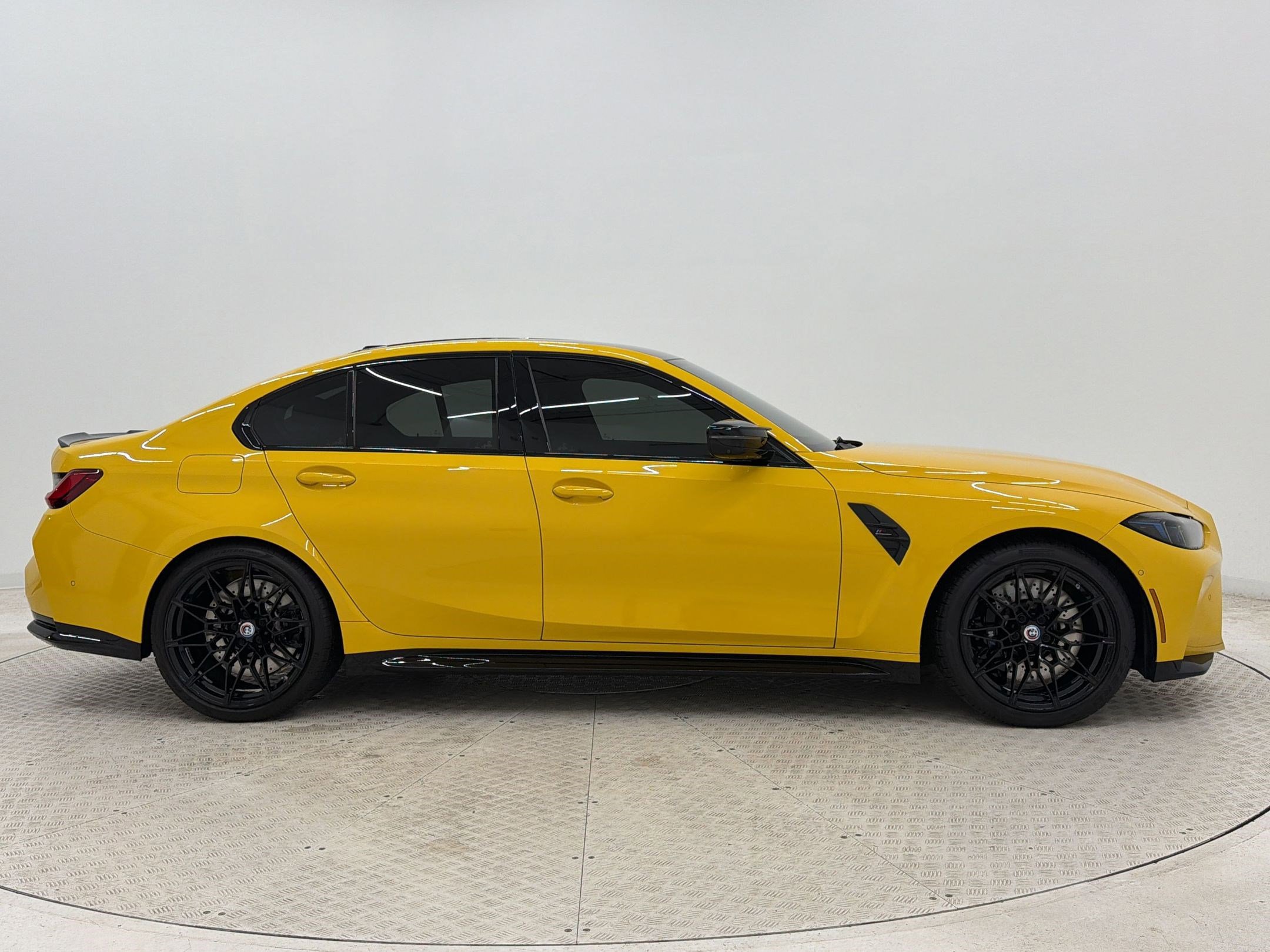 Certified 2025 BMW M3 Competition w/ Executive Package AWD/4WD image 8
