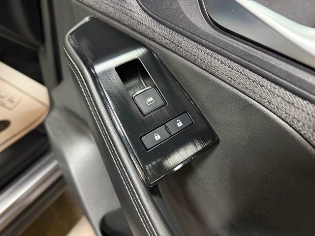 Used 2023 Nissan Rogue SV image 27