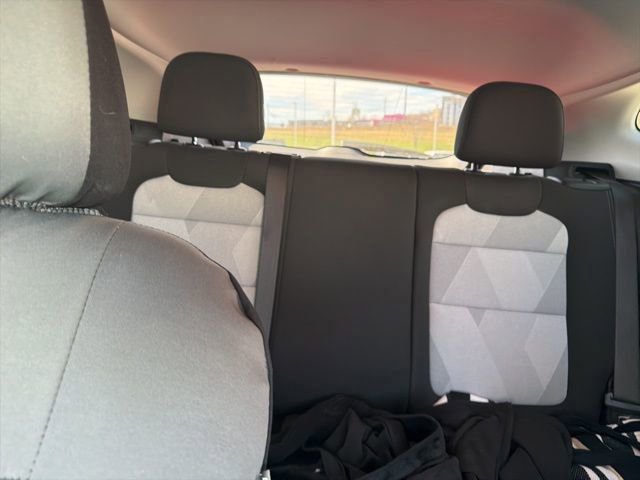 Used 2025 Chevrolet Trax LS w/ LS Convenience Package image 8