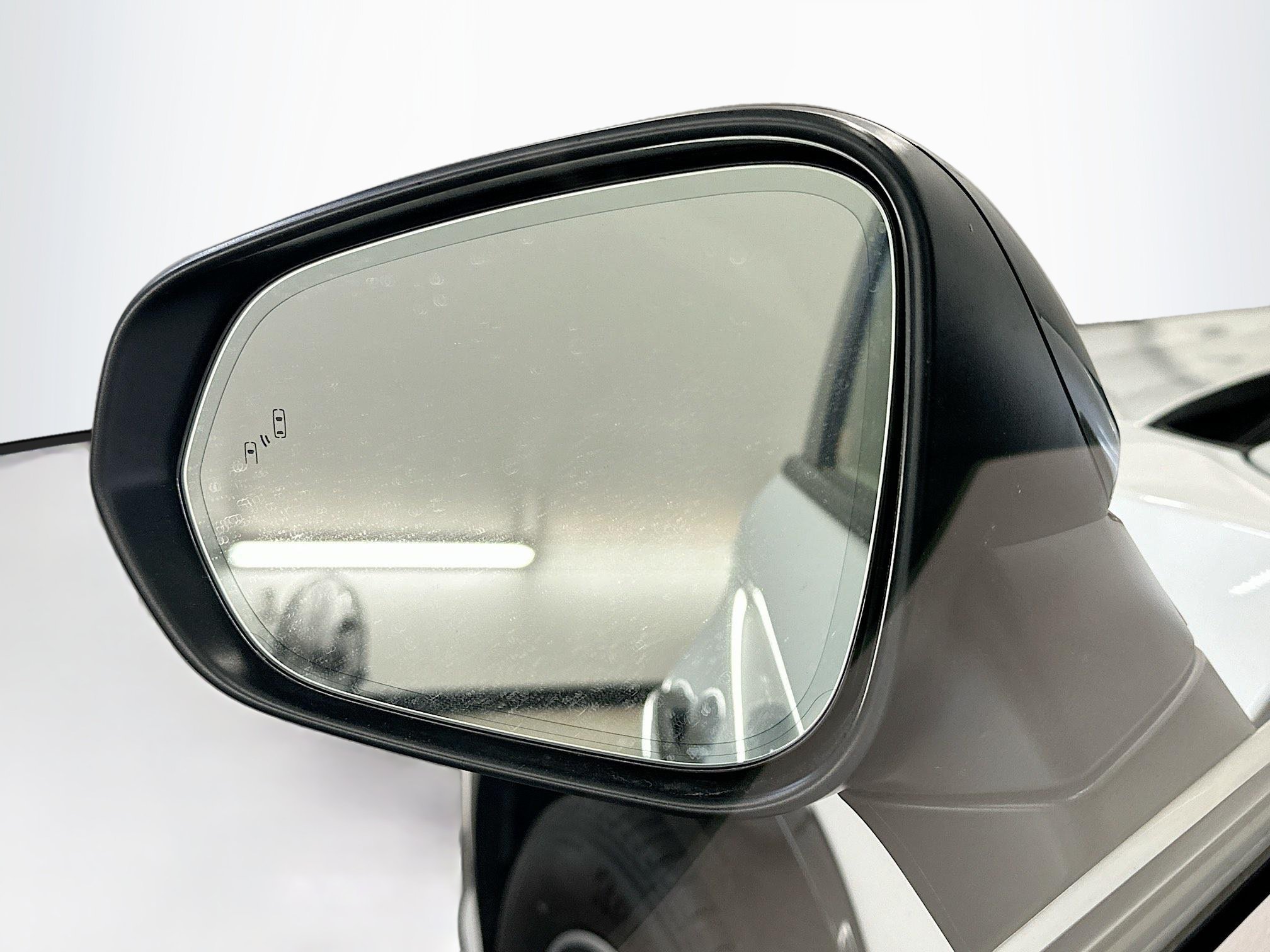 Used 2023 Lexus RZ 450e Premium w/ Technology Package AWD/4WD image 16