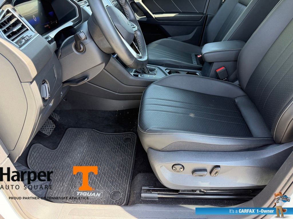 Used 2022 Volkswagen Tiguan SE image 13