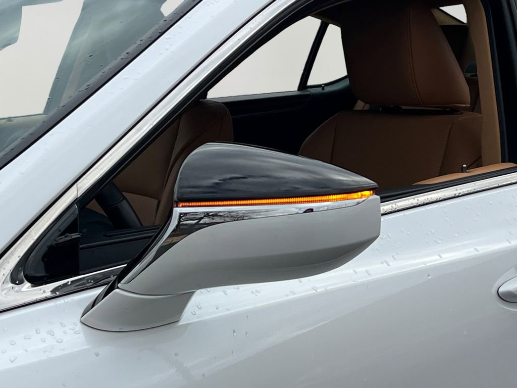 Certified 2024 Lexus ES 350 w/ Premium Package image 26