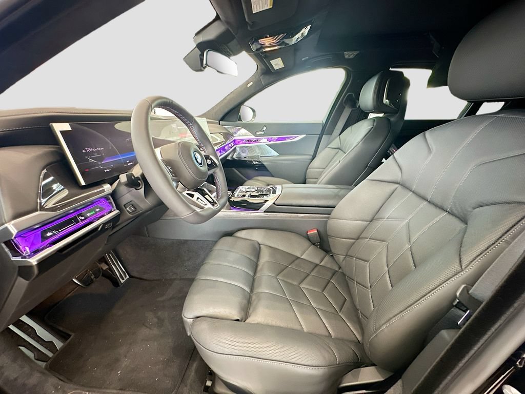 New 2026 BMW i7 M70 AWD/4WD image 20