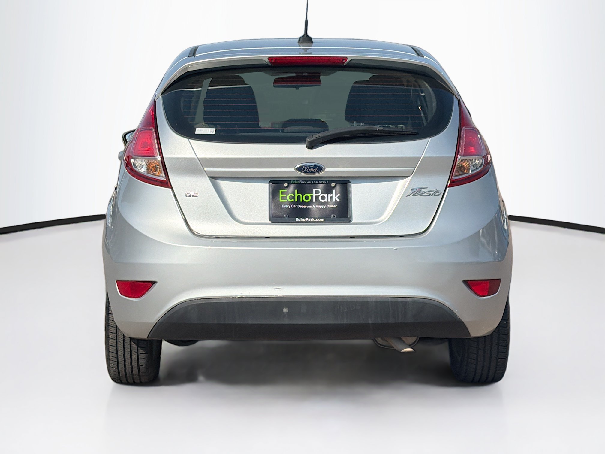 Used 2015 Ford Fiesta SE FWD image 7