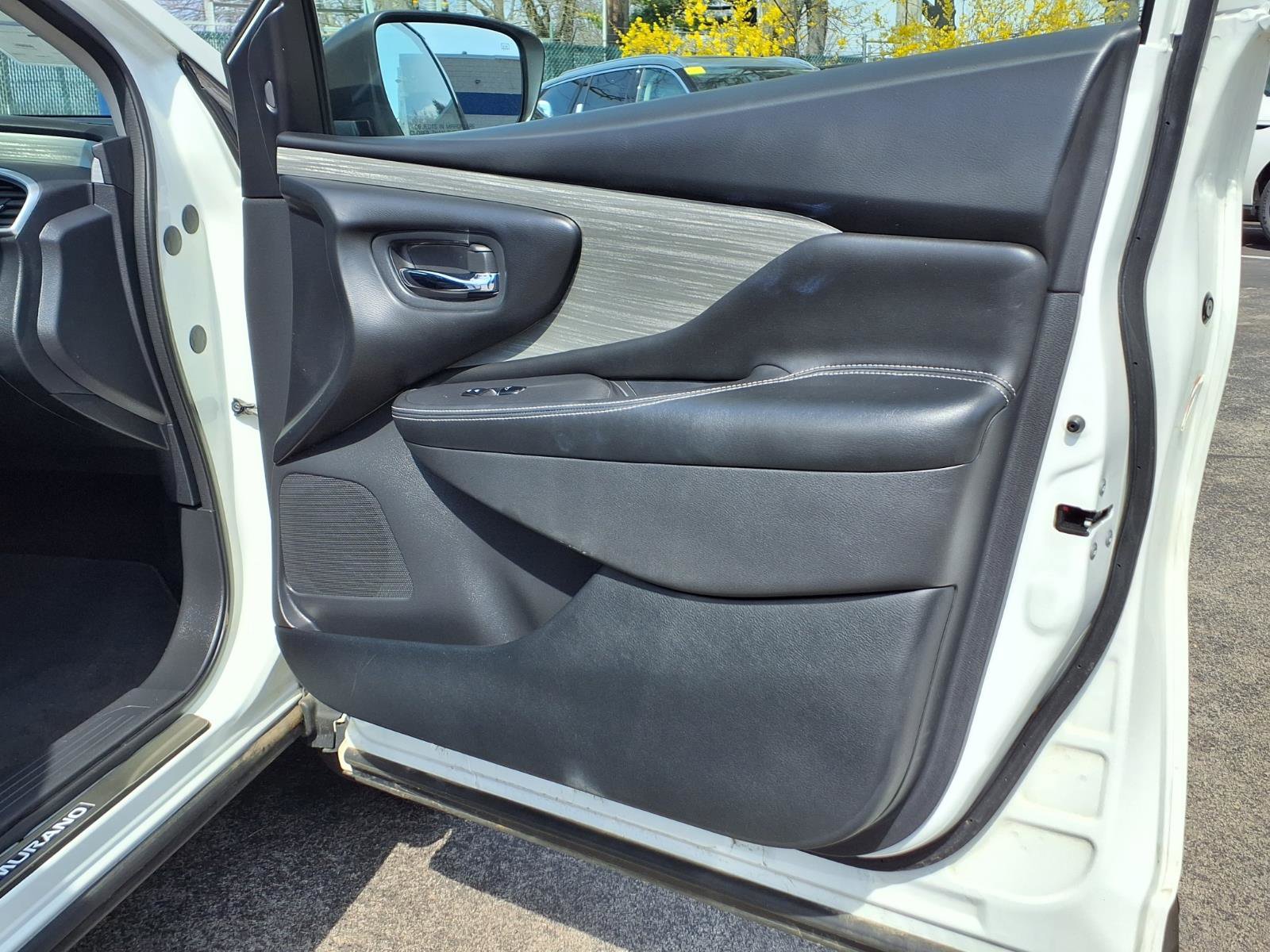 Used 2018 Nissan Murano SL w/ Midnight Edition Package image 11