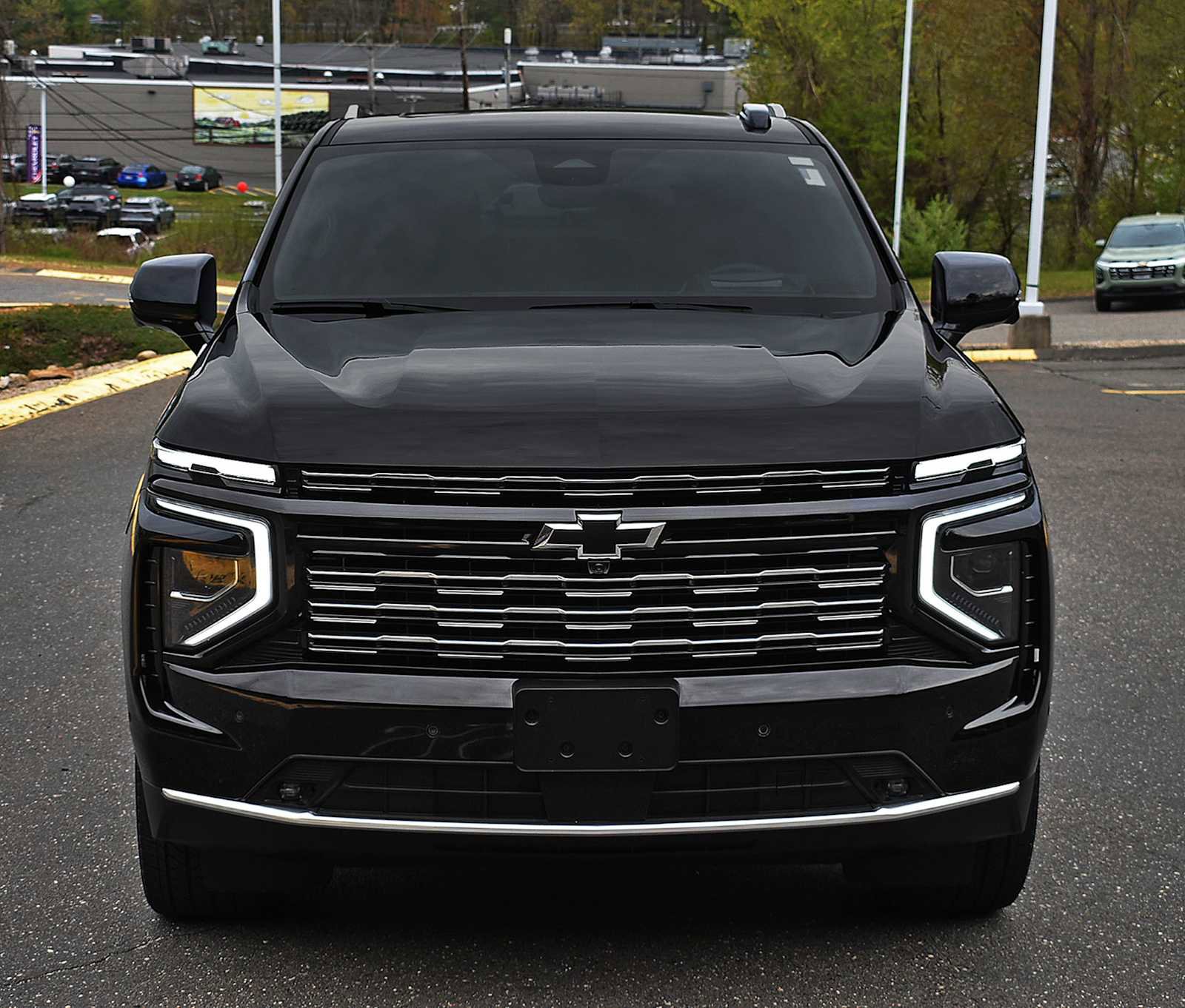 Used 2025 Chevrolet Tahoe High Country AWD/4WD image 5
