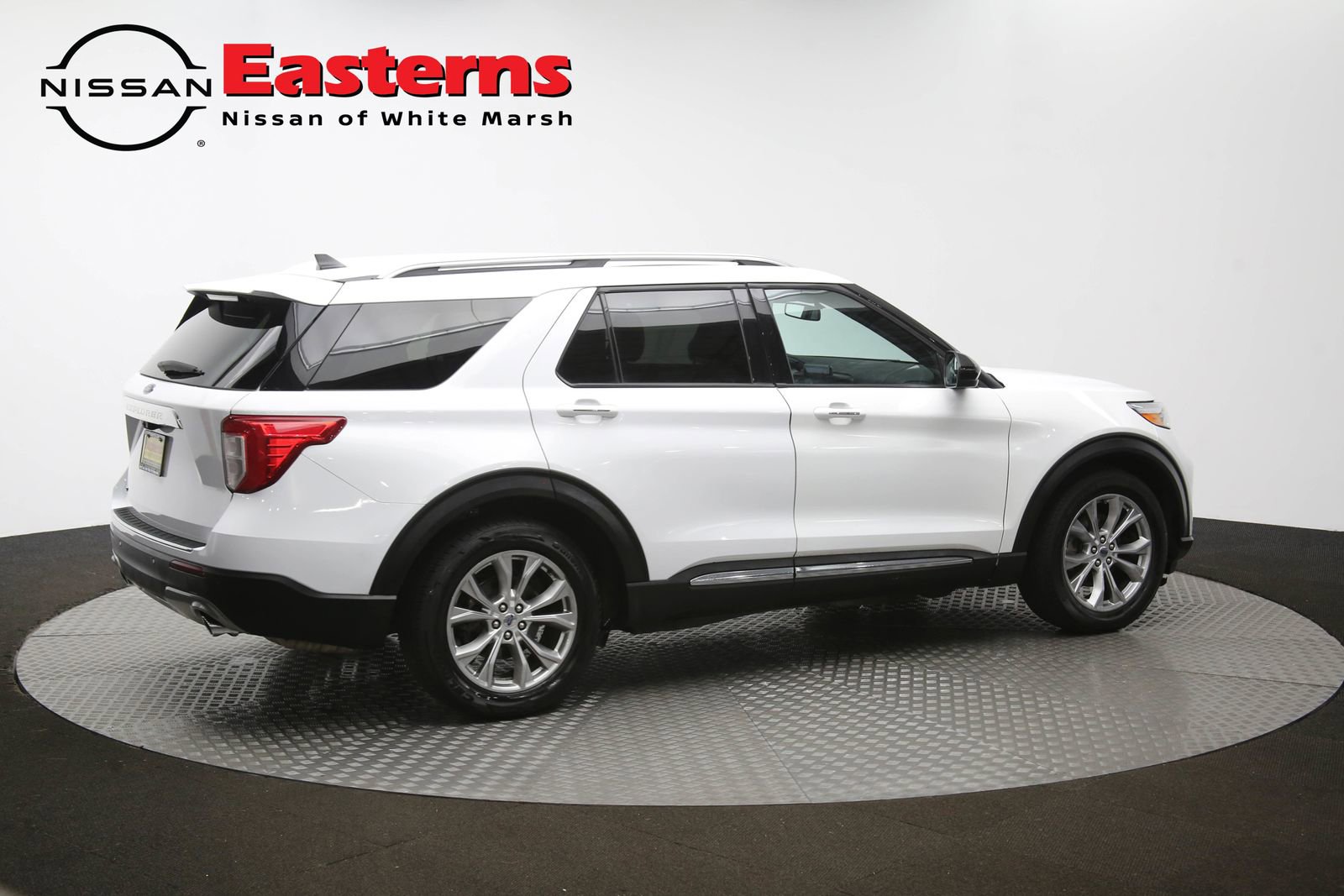 Used 2024 Ford Explorer Limited image 43