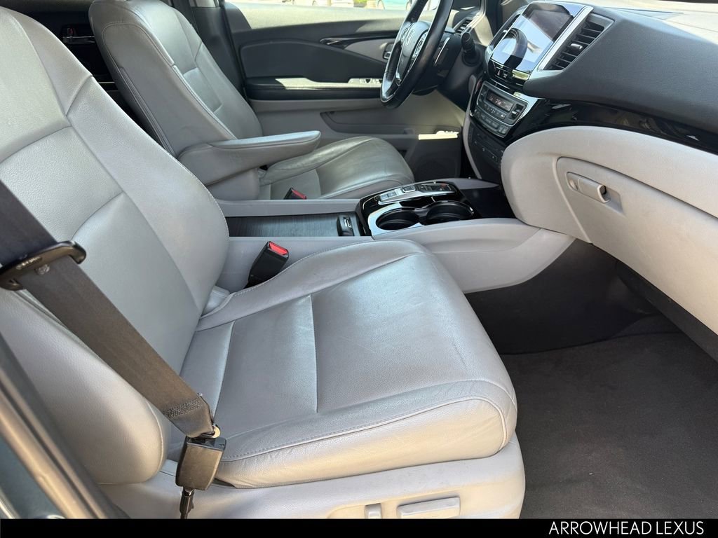 Used 2016 Honda Pilot Touring image 33