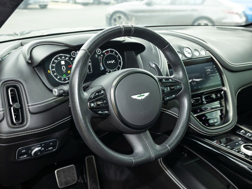 Used 2021 Aston Martin DBX image 18