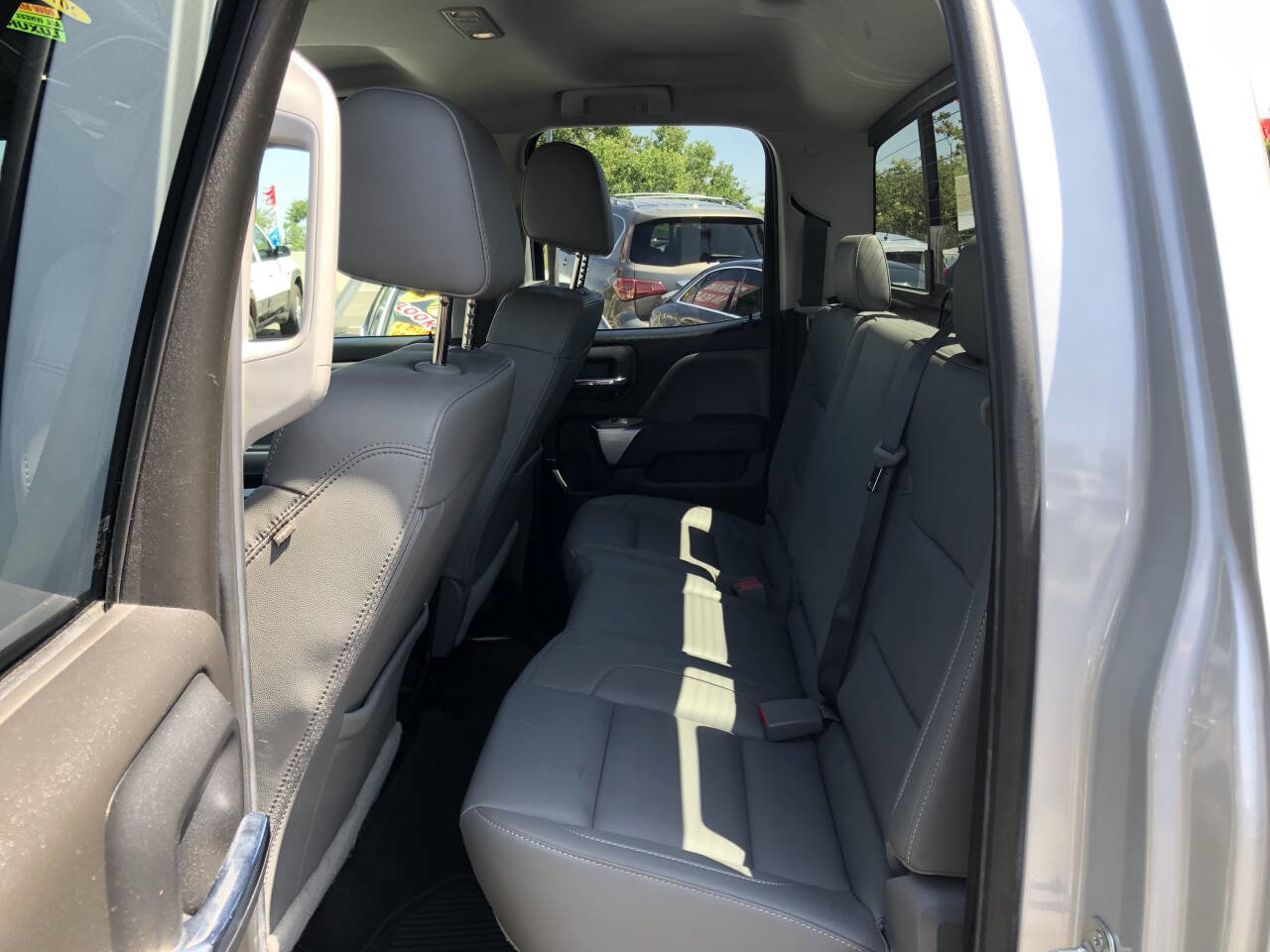 Used 2018 Chevrolet Silverado 1500 LTZ Z71 w/ LTZ Plus Package image 4