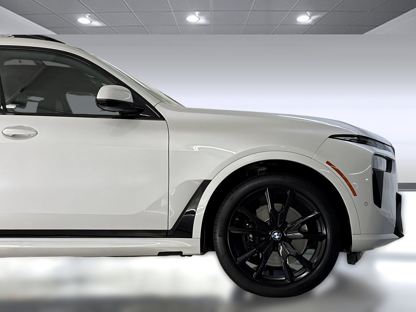 Used 2025 BMW X7 xDrive40i w/ M Sport Package AWD/4WD image 36