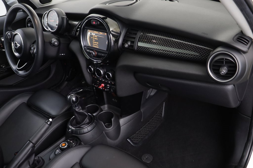 Used 2015 MINI Cooper S image 19
