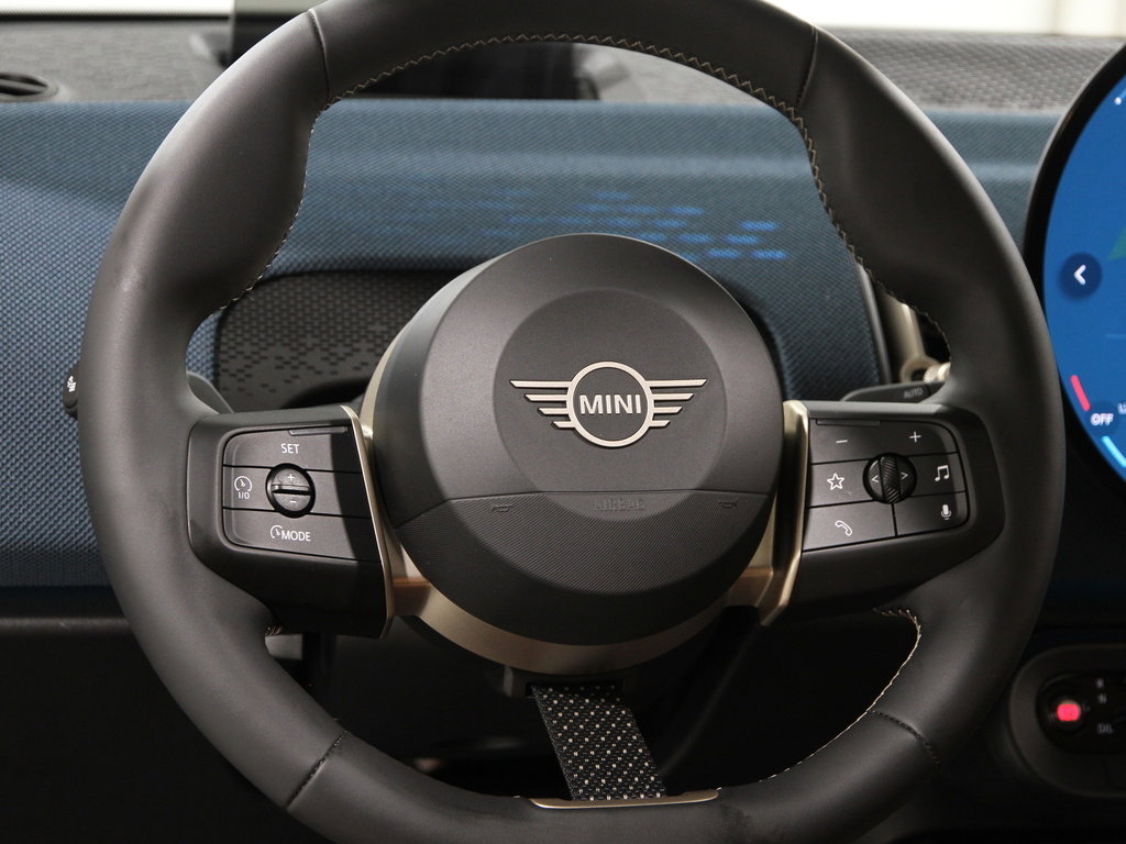 Certified 2025 MINI Cooper Countryman S image 7