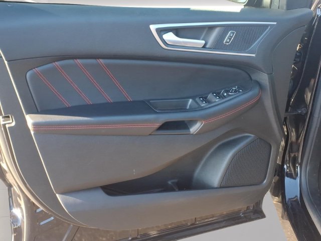 Used 2023 Ford Edge ST-Line AWD/4WD image 8