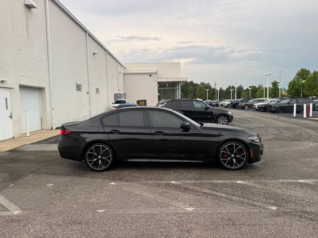Used 2023 BMW M550i xDrive w/ Dynamic Handling Package AWD/4WD image 8