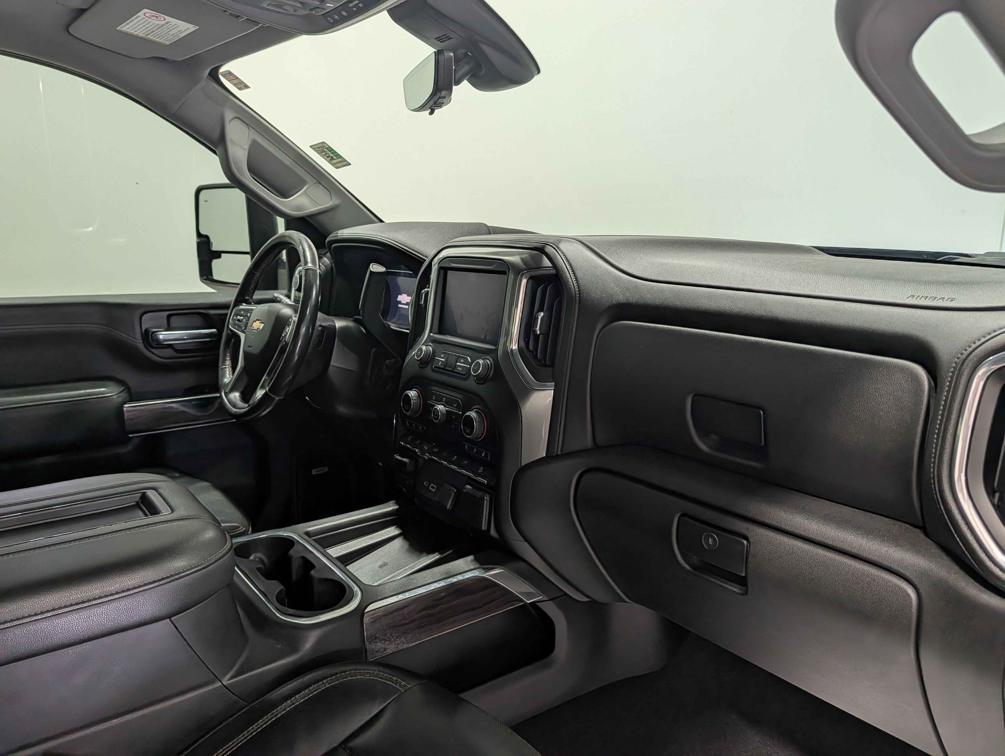 Used 2020 Chevrolet Silverado 2500 LTZ w/ LTZ Premium Package AWD/4WD image 20