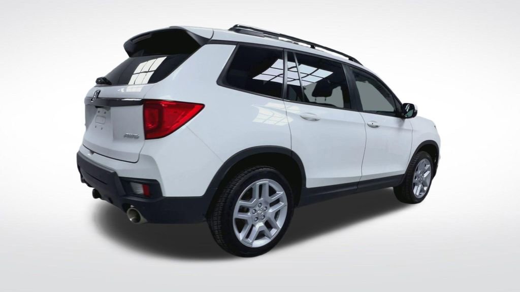 Used 2025 Honda Passport EX-L image 8