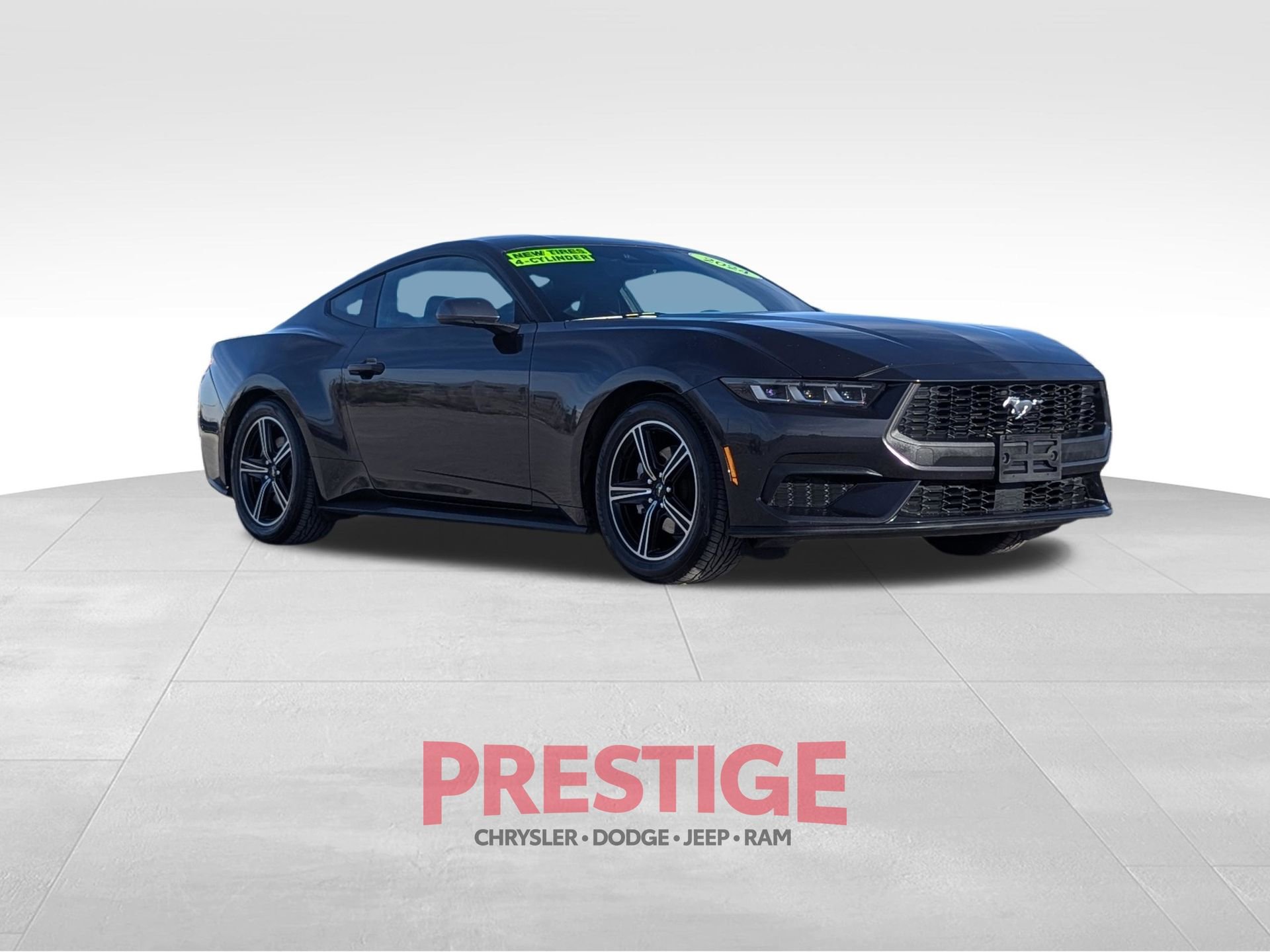 Used 2024 Ford Mustang EcoBoost image 5