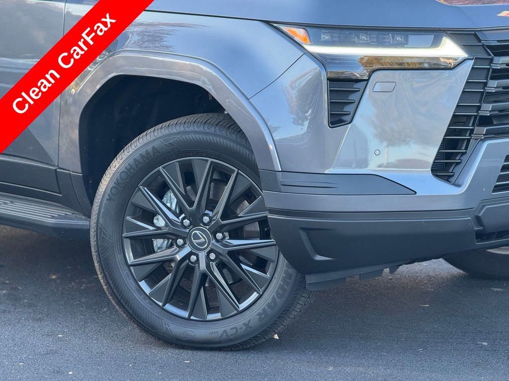 Used 2025 Lexus GX 550 image 7