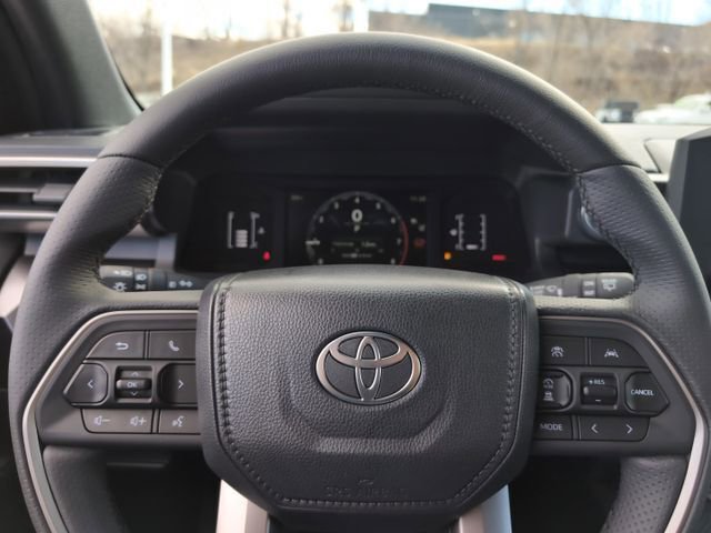 New 2025 Toyota 4Runner SR5 image 20