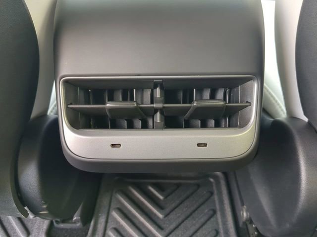 Used 2023 Tesla Model 3 Performance image 15