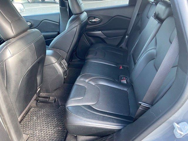 Used 2022 Jeep Cherokee Latitude Lux AWD/4WD image 16