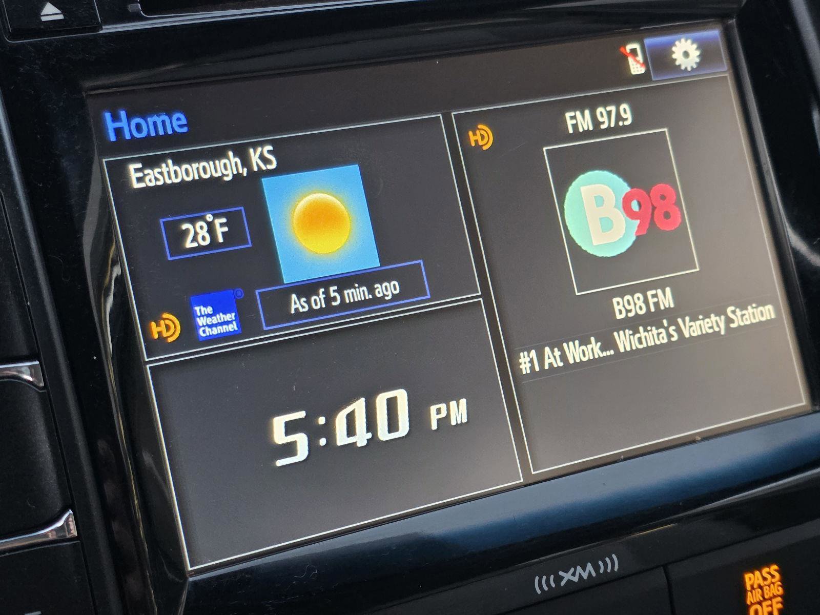 Used 2017 Toyota Camry XLE image 22