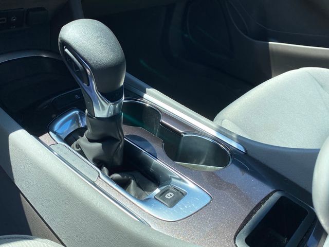 Used 2022 Chevrolet Malibu LT FWD image 13