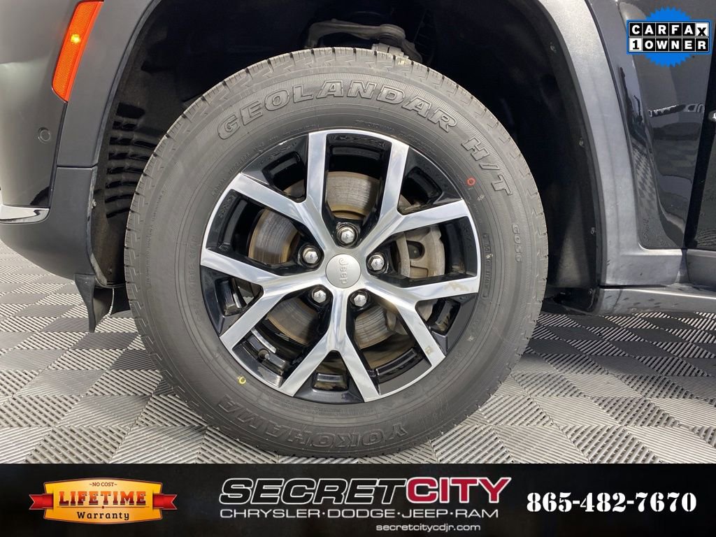 Used 2023 Jeep Grand Cherokee L Limited w/ Luxury Tech Group II image 9