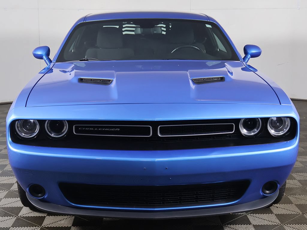 Used 2023 Dodge Challenger SXT RWD image 8