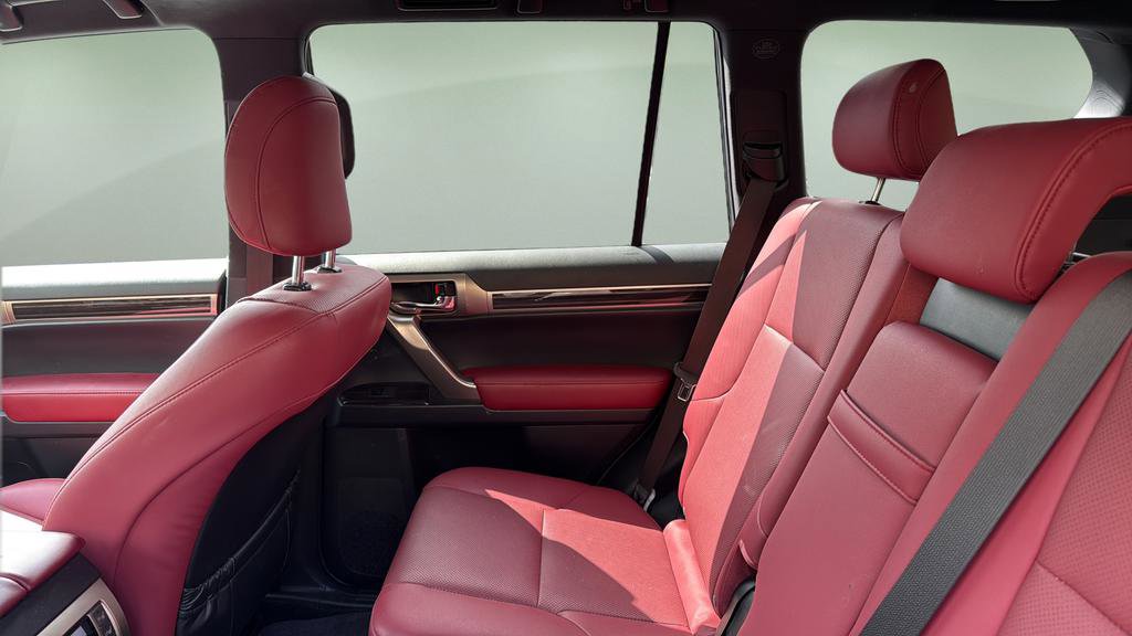 Used 2021 Lexus GX 460 Premium w/ Premium Package image 16