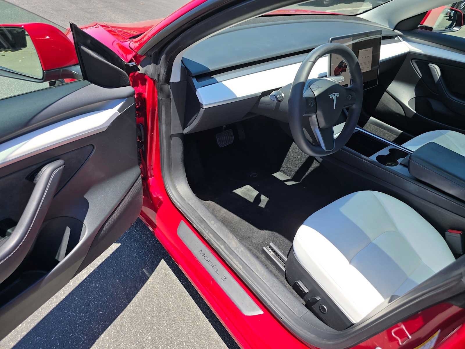 Used 2023 Tesla Model 3 Standard Range RWD image 19