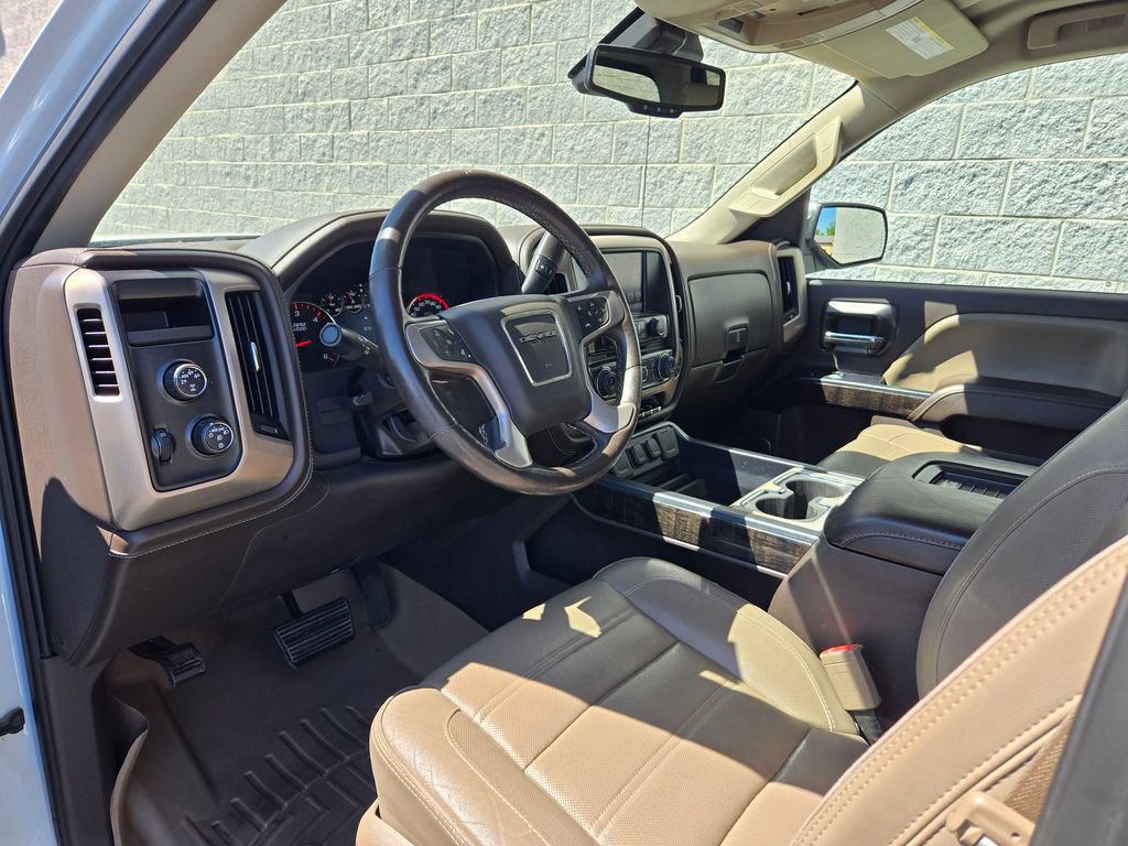Used 2016 GMC Sierra 1500 Denali w/ Enhanced Driver Alert Package AWD/4WD image 15